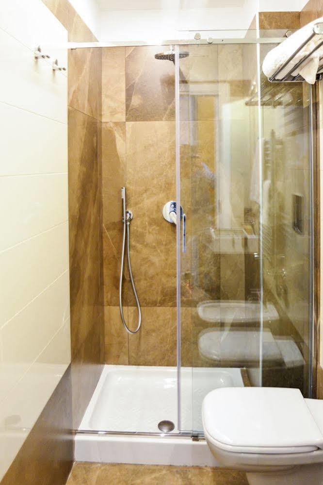 Click&Sleep Fuorigrotta Apartment Napoli Ngoại thất bức ảnh